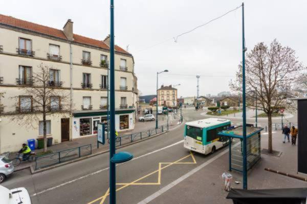 Ferienwohnung Cmg - Edouard Vaillant 3 Pantin Exterior foto